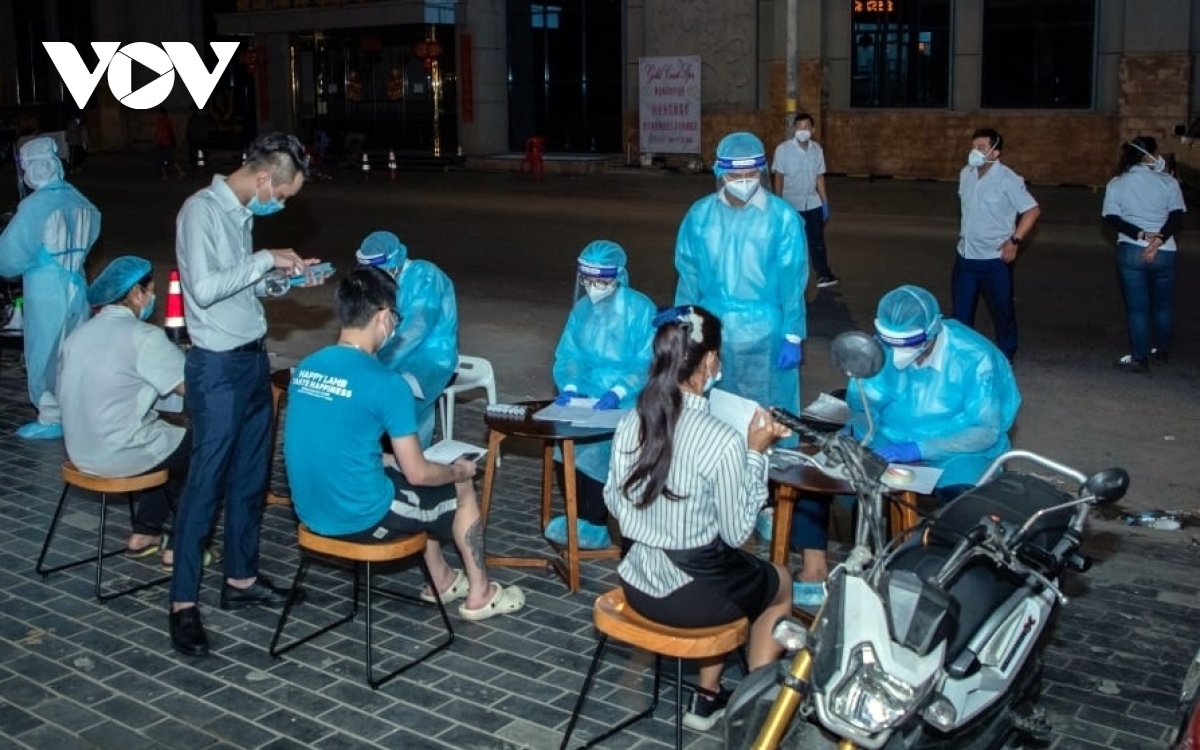 Lây nhiễm cộng đồng không ngừng tăng, Campuchia chính thức ghi nhận hơn 1000 ca Covid-19